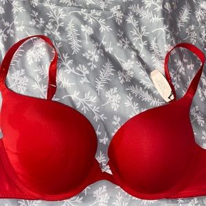 BRAND NEW Victoria’s Secret bra size 36C
